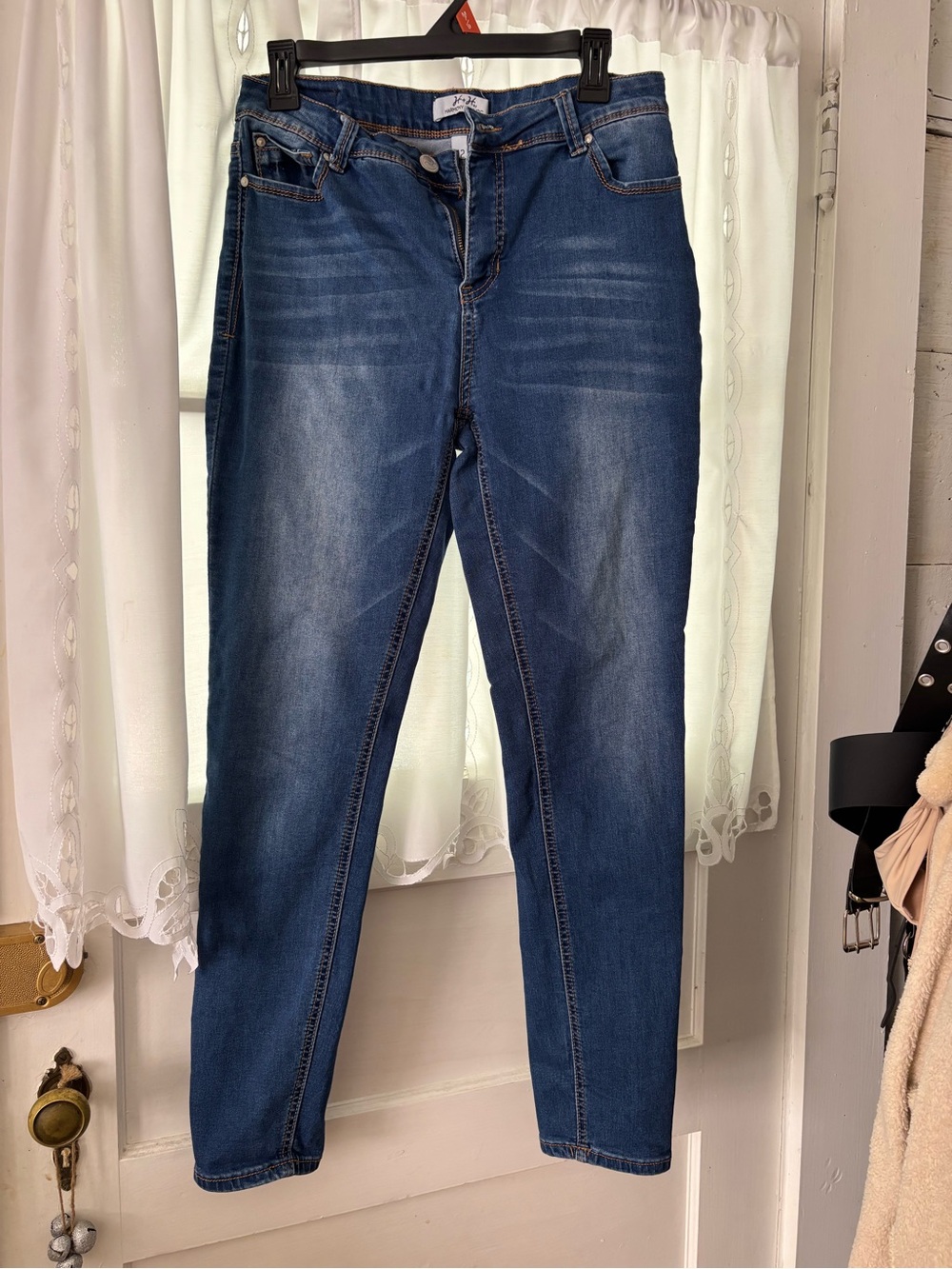 Women’s Classic Mid-Rise Stretch Blue Jeans